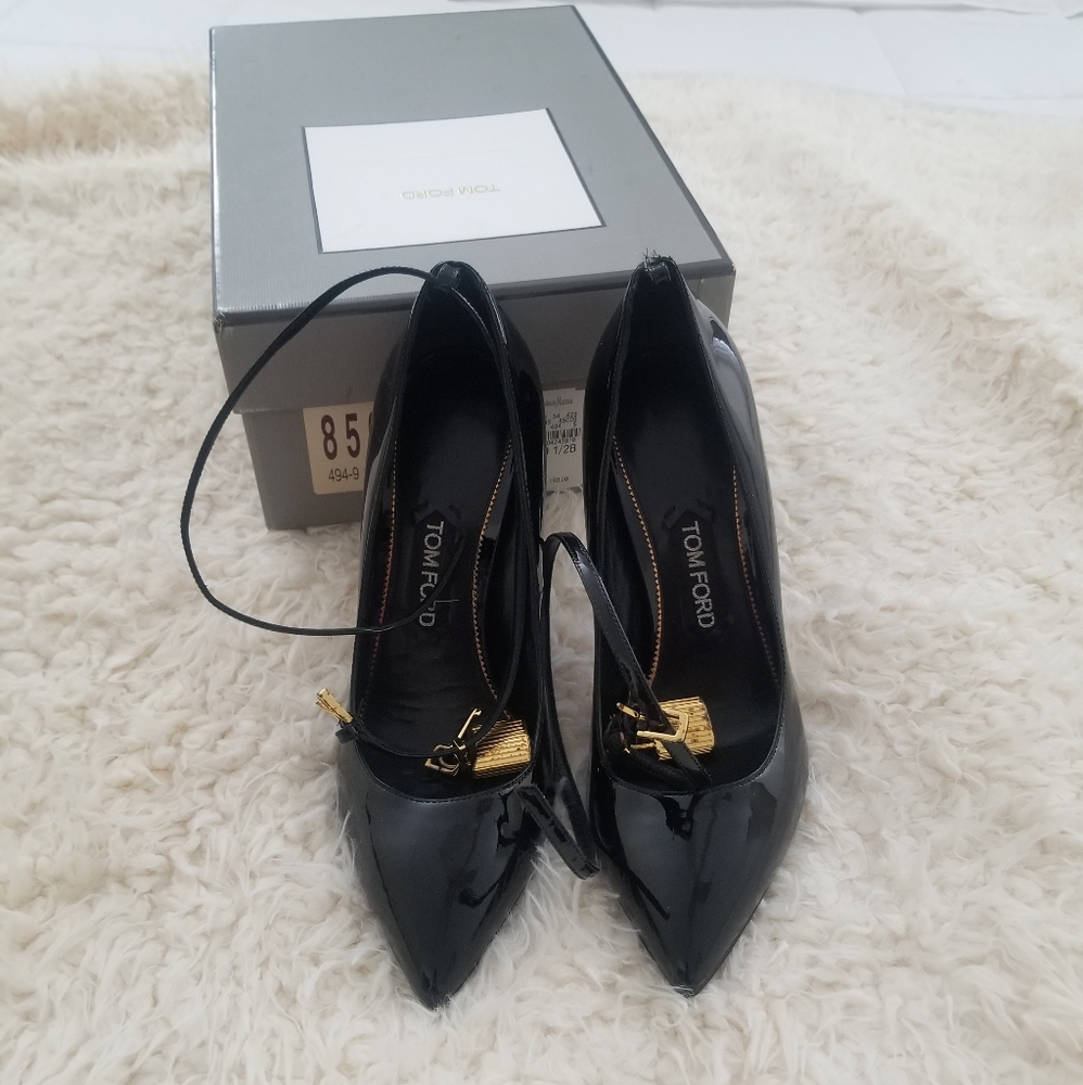 Tomford Black Patin Pumps w ankle straps Sz 39 1/2